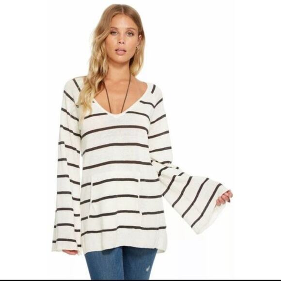 Chaser Stripe V Neck Bell Sleeve Black and White Cotton Pullover Sweater Size M - Picture 1 of 12